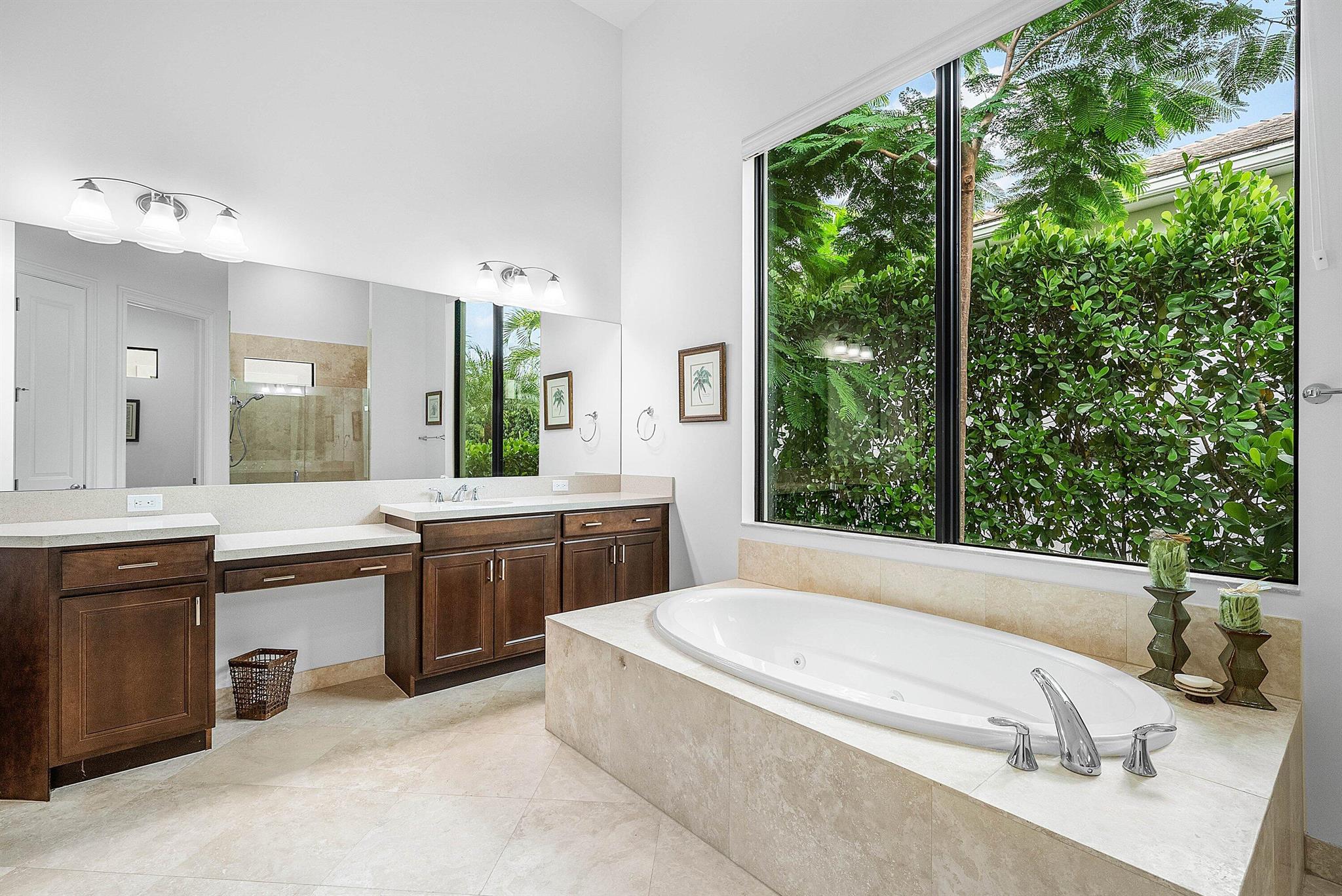 ROYAL PALM POLO PLAT - Residential