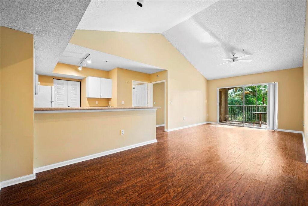 Photo of 272 Village Boulevard #7308, Tequesta, FL 33469 (MLS # R11107588)