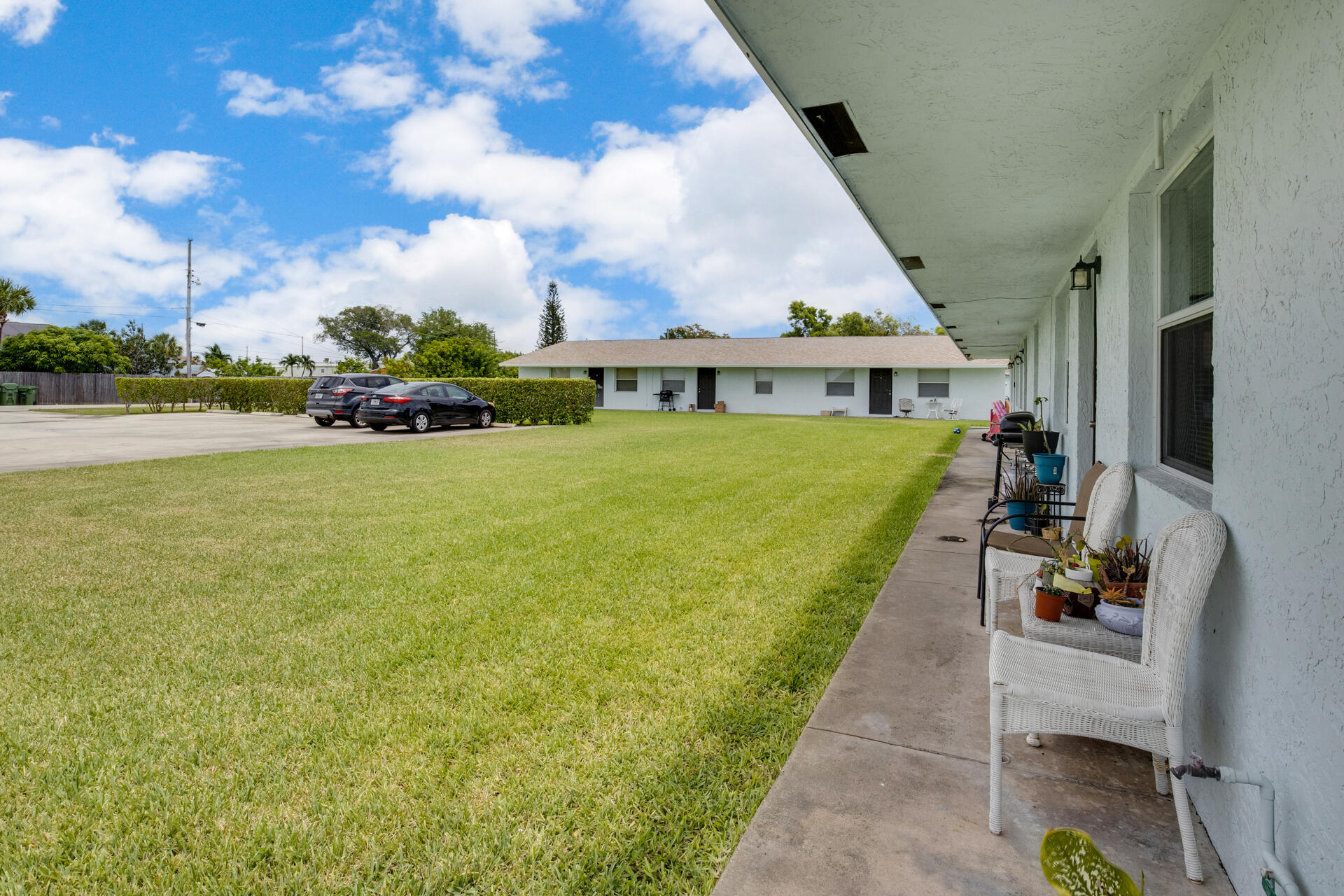 PALM ACRES TR 4 - Residential Lease