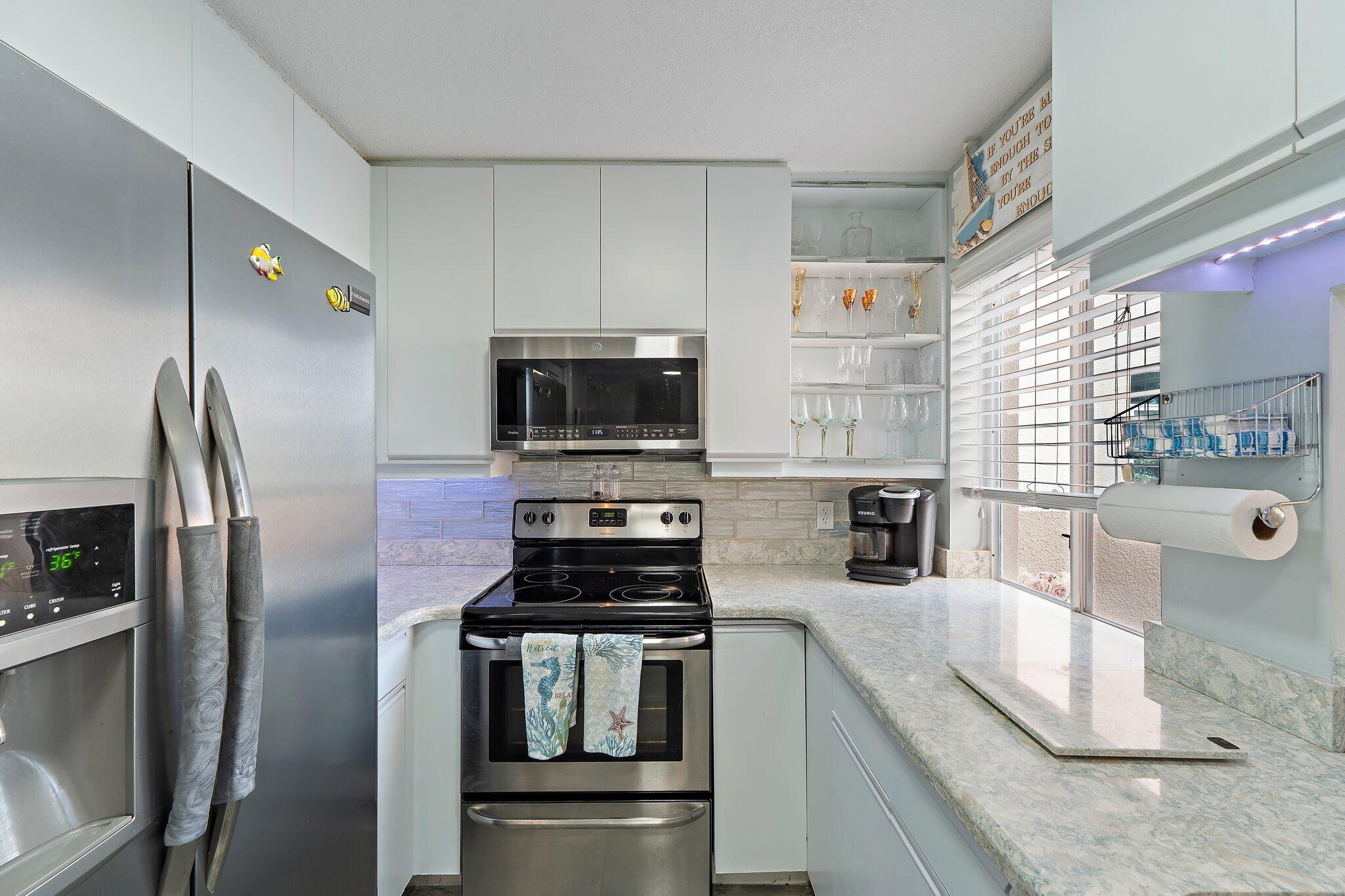 JUPITER BAY ONE THRU SIX CONDO - Residential