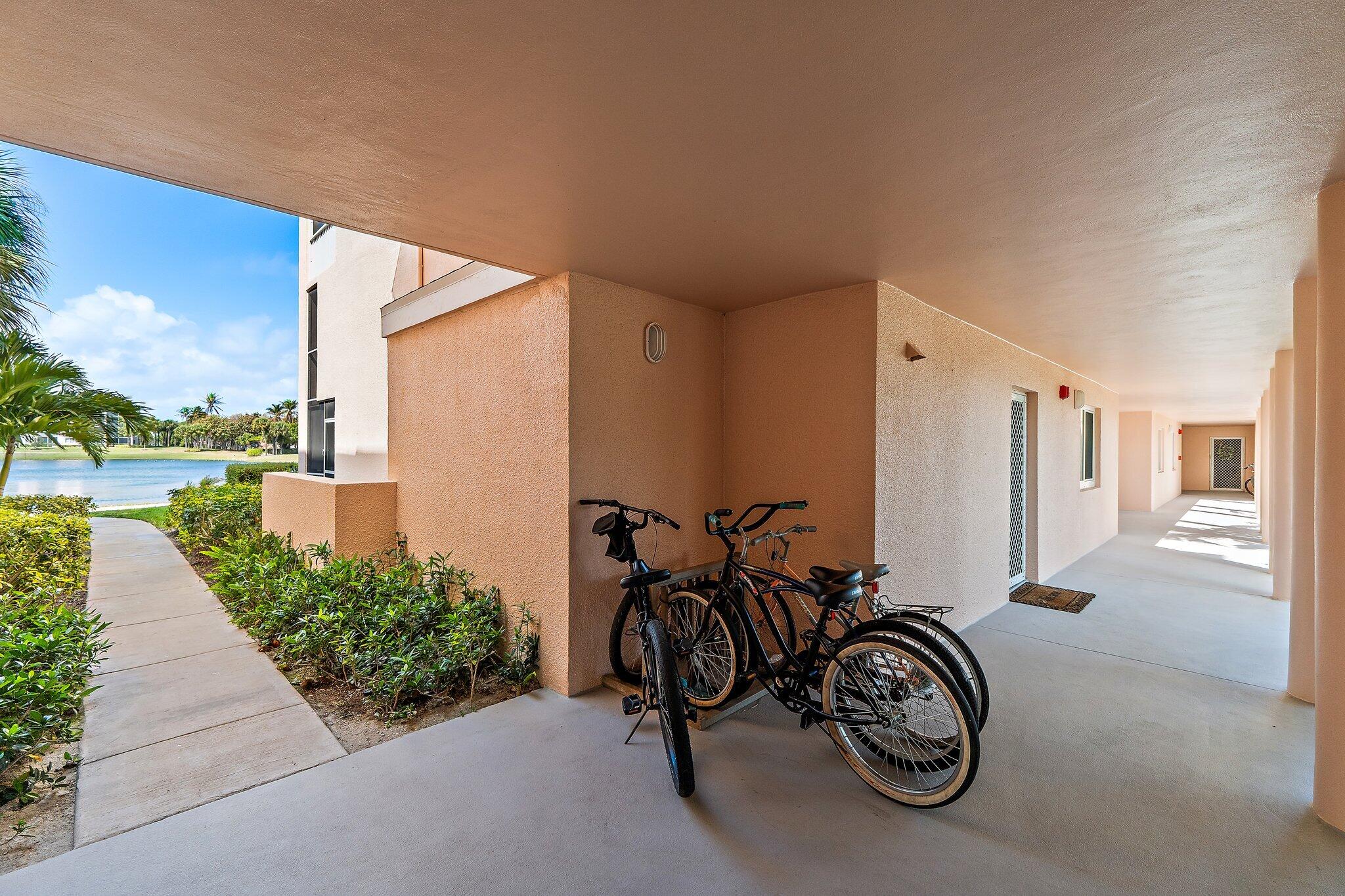 JUPITER BAY ONE THRU SIX CONDO - Residential