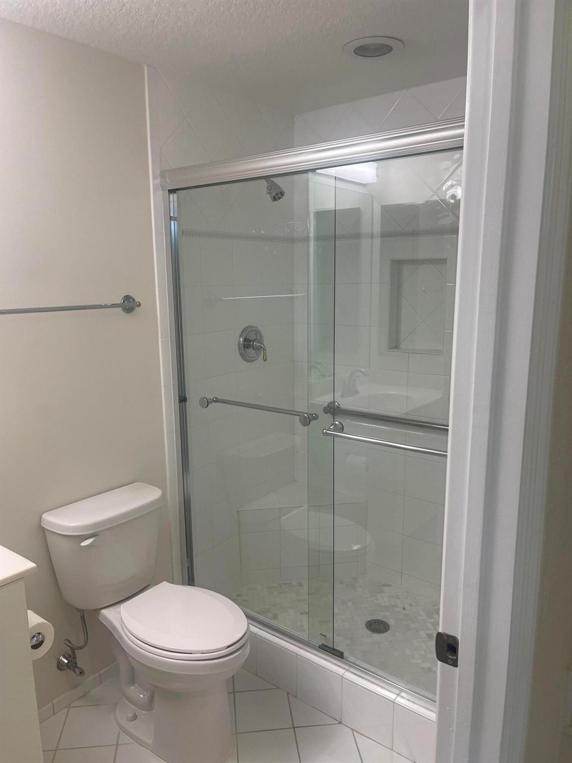 SOUTHAMPTON CONDOMINIUM F - Residential