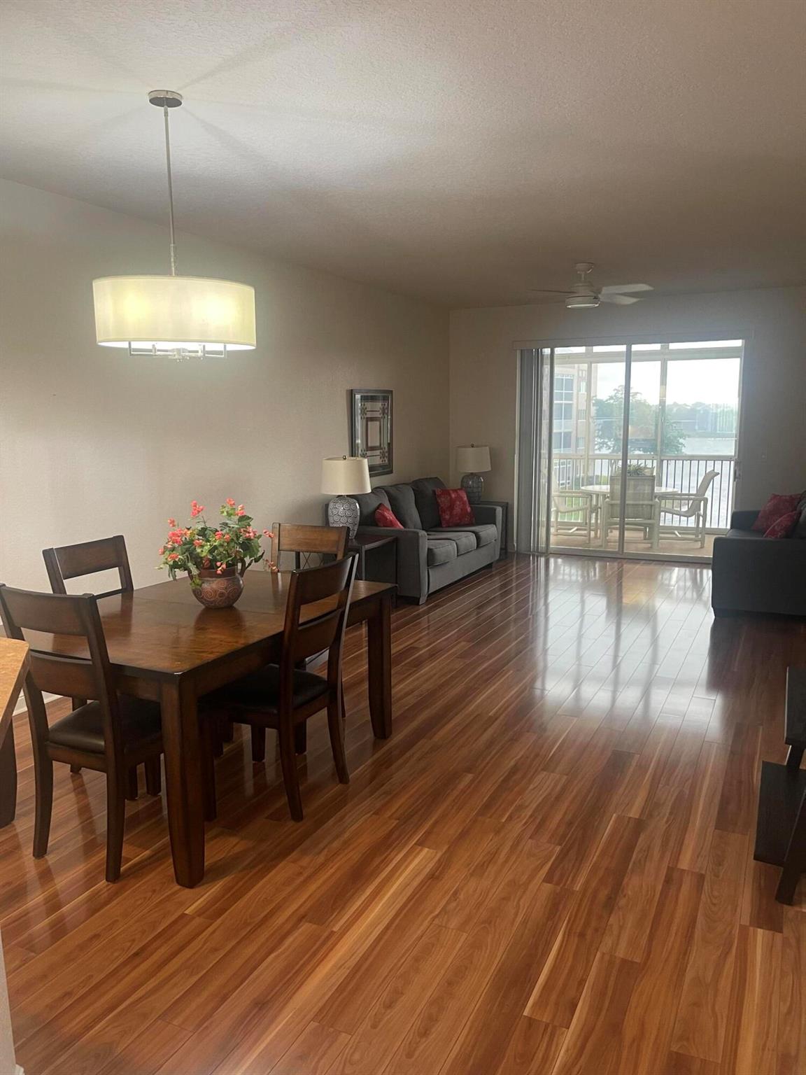 SOUTHAMPTON CONDOMINIUM F - Residential