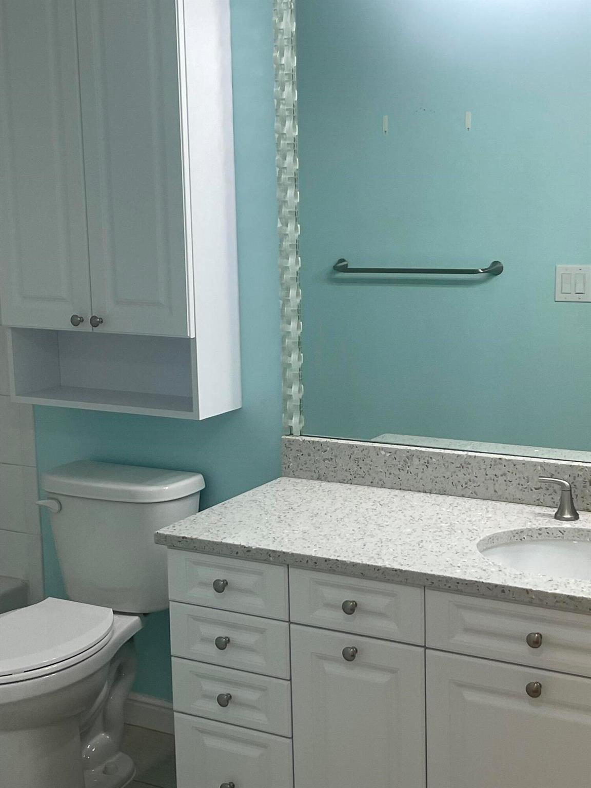 SOUTHAMPTON CONDOMINIUM F - Residential