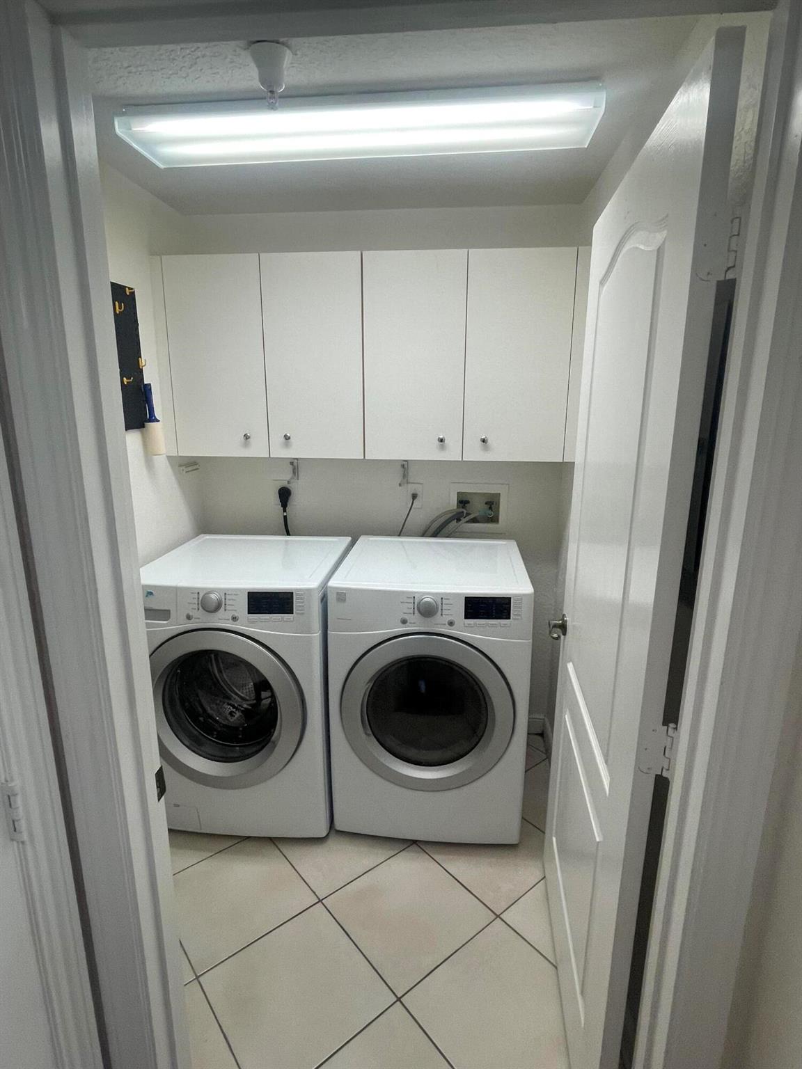 SOUTHAMPTON CONDOMINIUM F - Residential