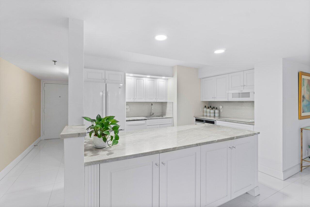 CLARENDON - Residential