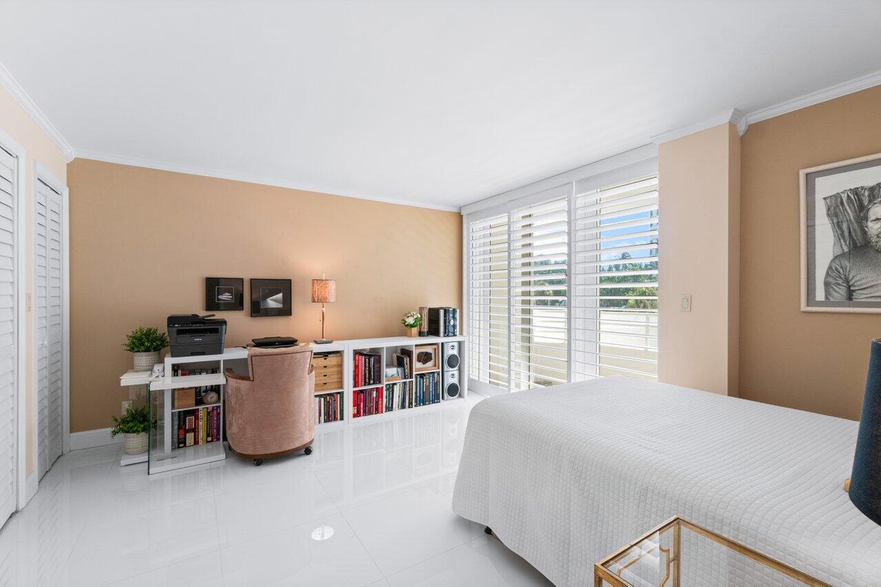CLARENDON - Residential