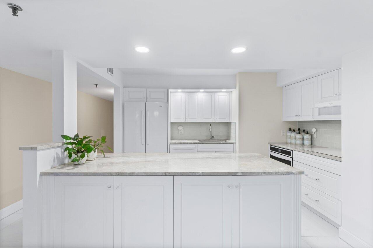 CLARENDON - Residential