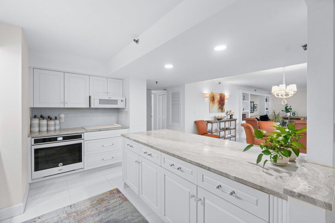 CLARENDON - Residential