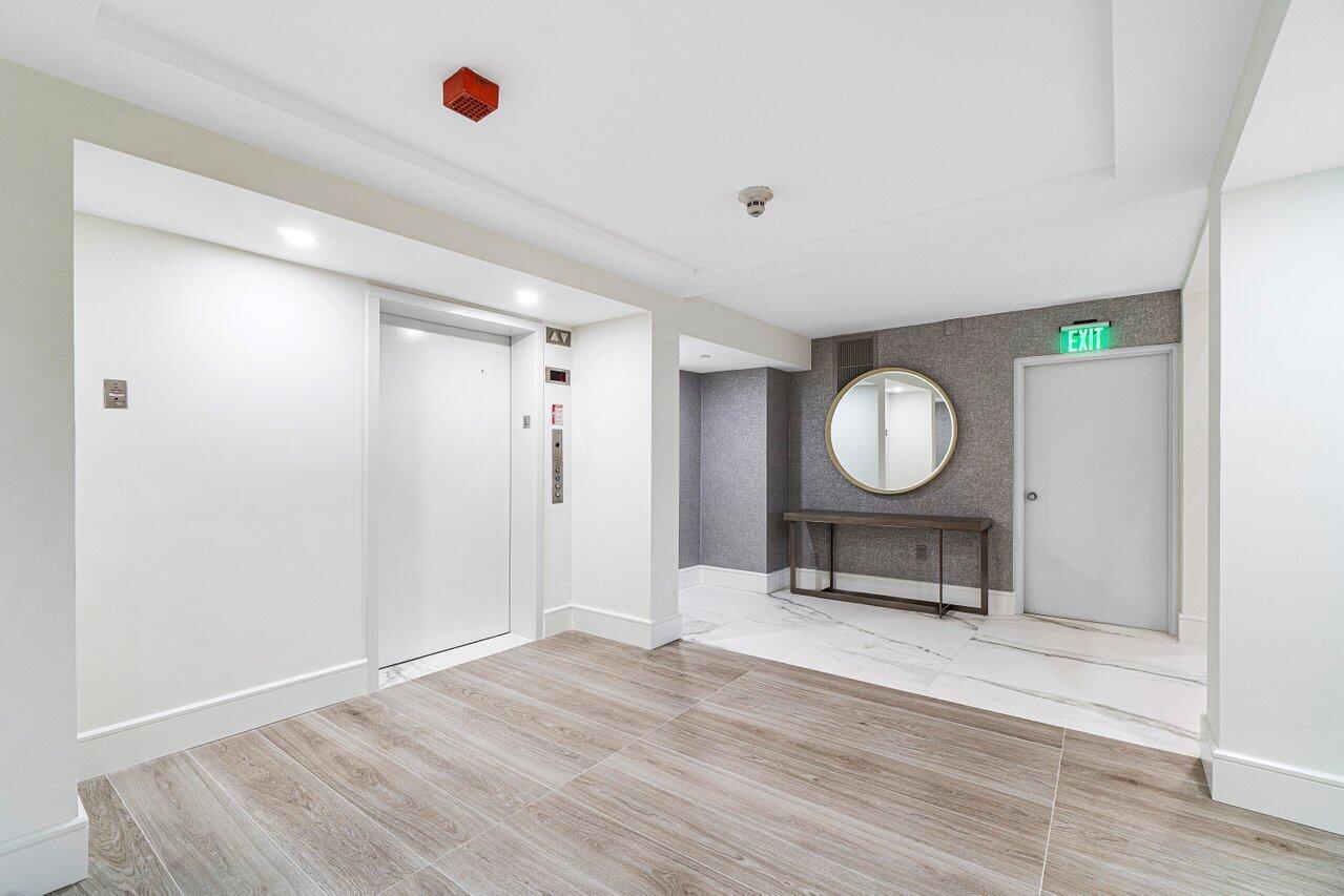 CLARENDON - Residential