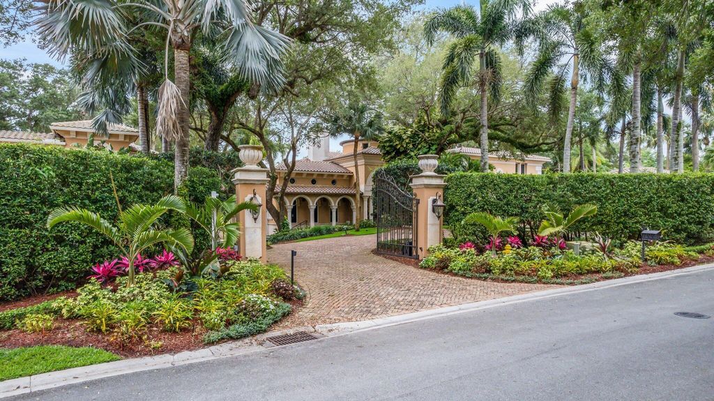 Photo of 5 NE Lagoon Island Court, Sewalls Point, FL 34996 (MLS # R10991755)