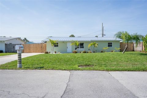 1415 NE Silver Maple Way Jensen Beach FL 34957