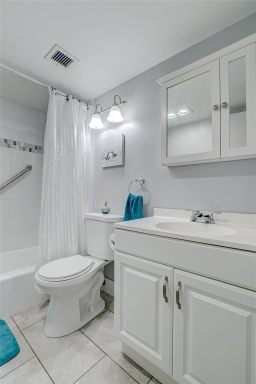 HILLCREST COOUNTRY CLUB - Residential