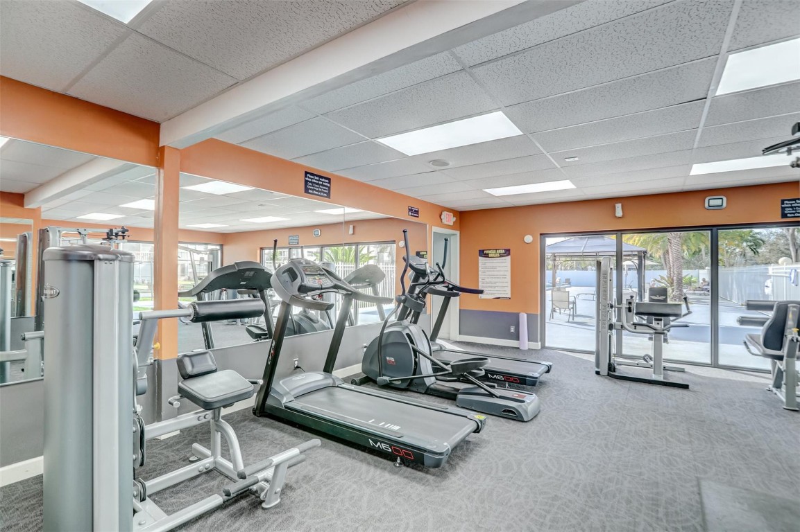 HILLCREST COOUNTRY CLUB - Residential