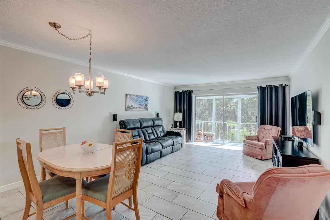 HILLCREST COOUNTRY CLUB - Residential