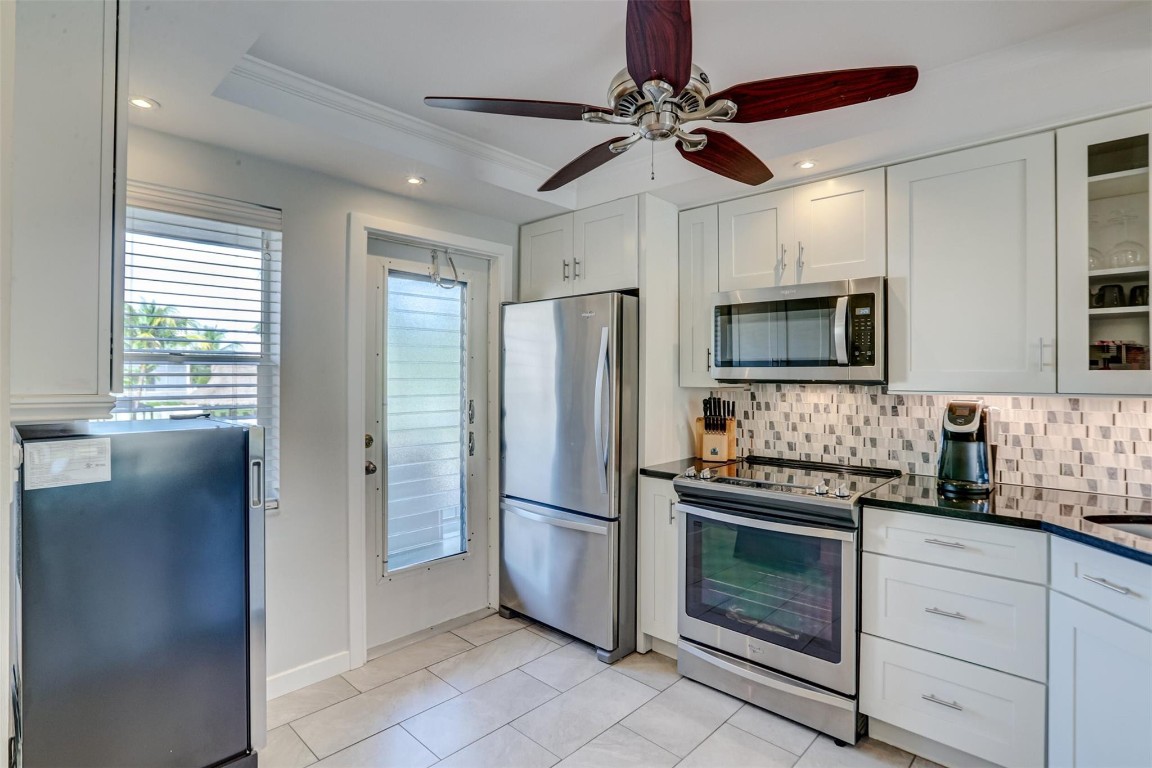 HILLCREST COOUNTRY CLUB - Residential