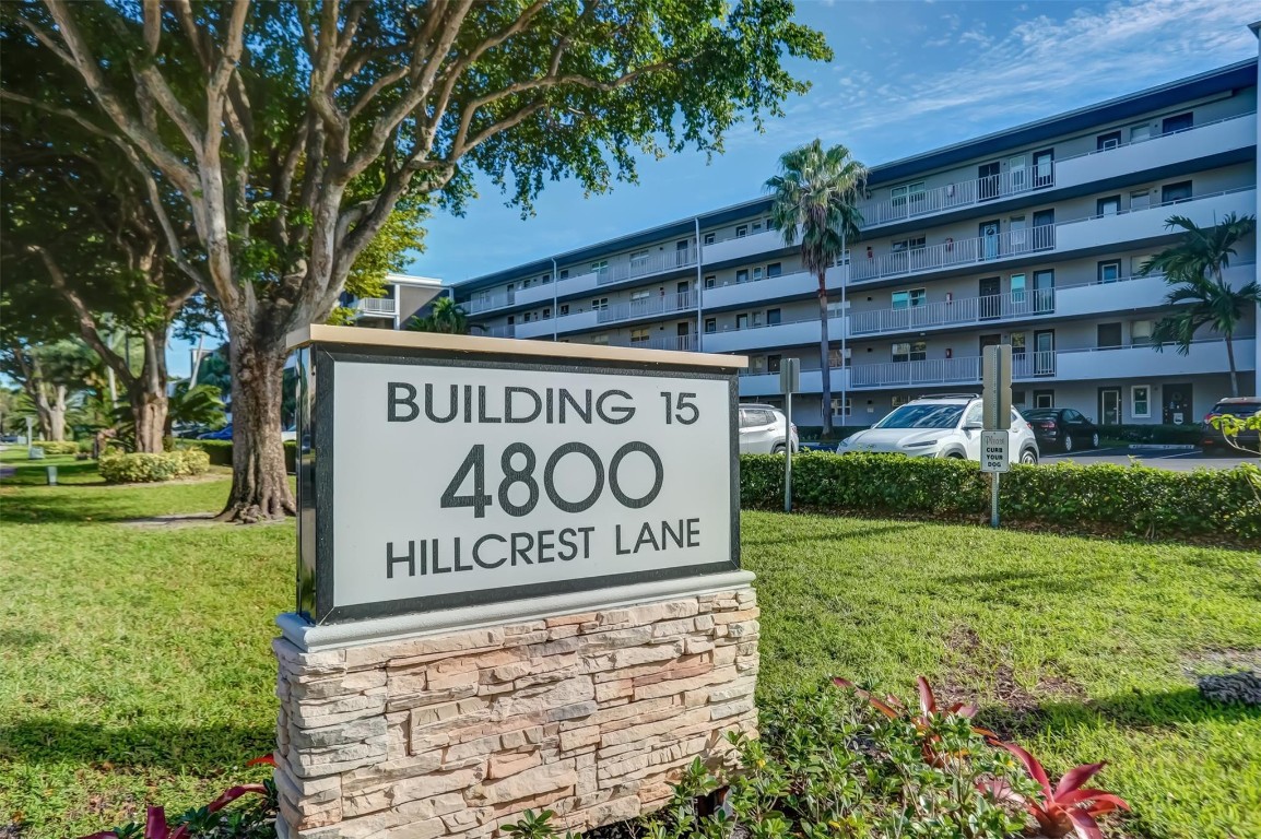 HILLCREST COOUNTRY CLUB - Residential