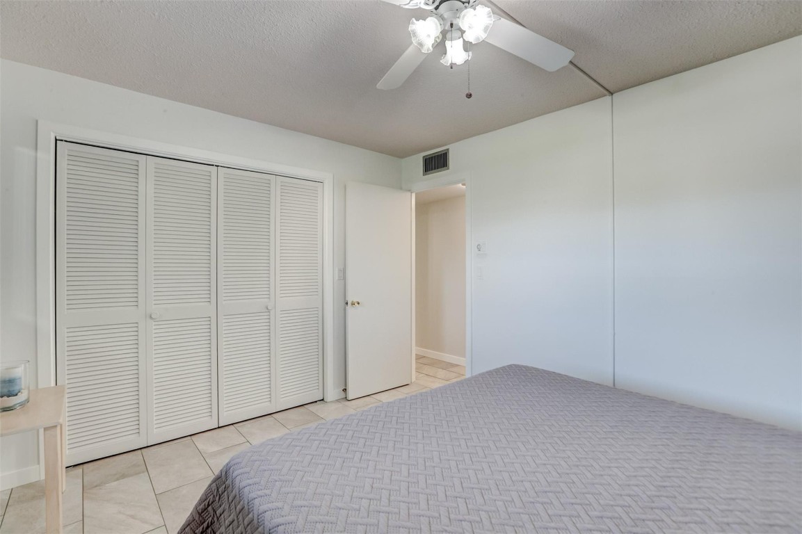 HILLCREST COOUNTRY CLUB - Residential