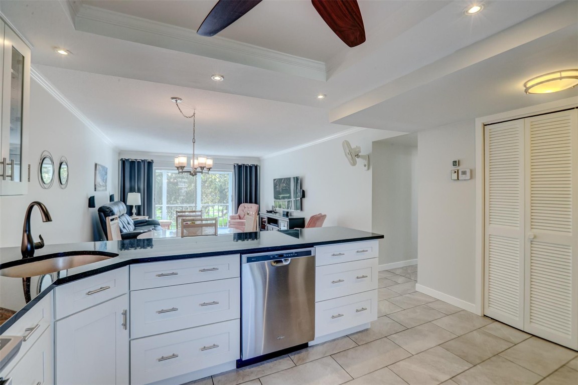 HILLCREST COOUNTRY CLUB - Residential