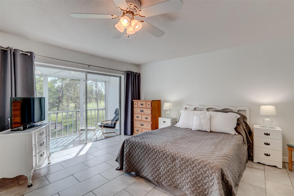 HILLCREST COOUNTRY CLUB - Residential