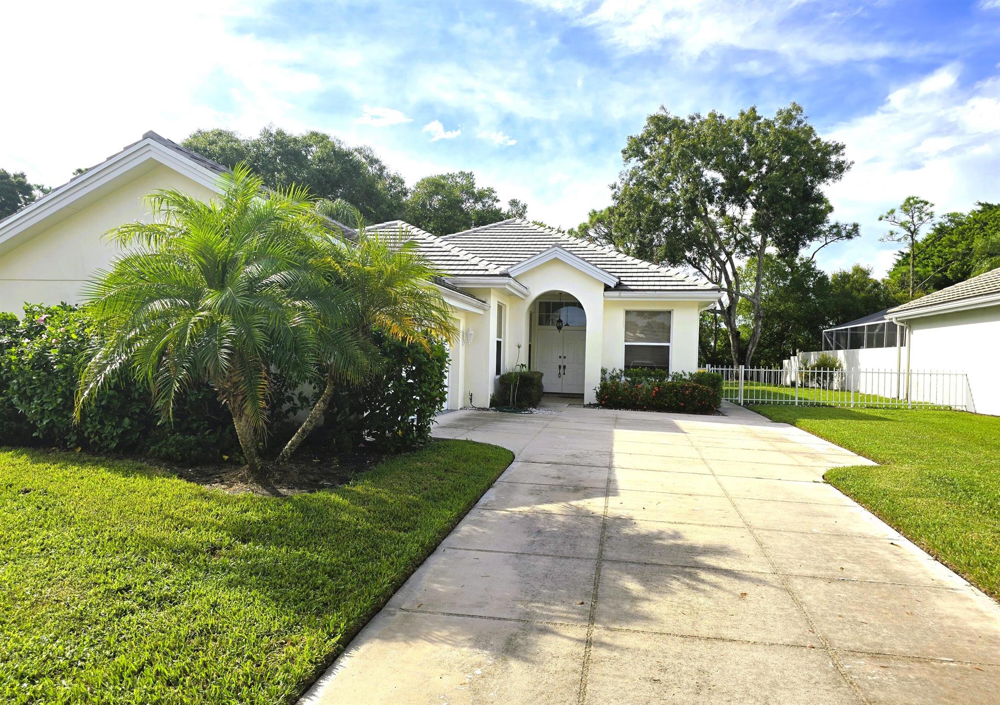 Lovely Home for Rent in The Preserve of Hobe SoundGorgeous, meticulously updated home on a quiet cul-de-sac with a fenced yard and screened patio overlooking a peaceful preserve. Available for an unfurnished annual lease only.✨ Features:Brand new luxury flooring: Praline White Oak. 100% Life Proof Rigid Core Vinyl Flooring.Freshly painted inside and outFresh landscaping in the fenced backyardCable, Wi-Fi/Internet, and lawn maintenance included🏡 Community Amenities:Gated entry with waterfall featureResort-style poolLighted tennis & pickleball courtsBocce ballWide sidewalks & streetlights📍 Location Highlights:Close to shopping, dining, beaches, and golfPets on a case by case basis.