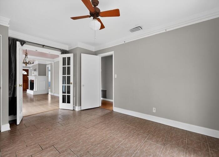 HOLLYWOOD LAKES SECTION - Residential