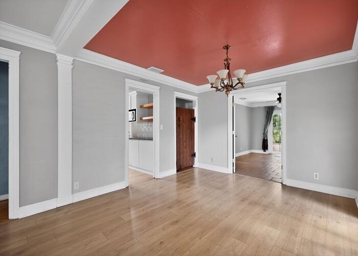 HOLLYWOOD LAKES SECTION - Residential