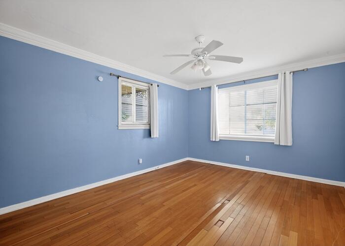 HOLLYWOOD LAKES SECTION - Residential