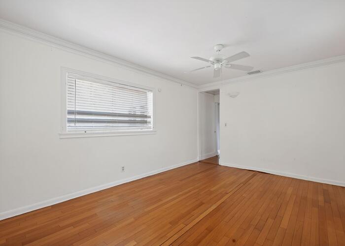 HOLLYWOOD LAKES SECTION - Residential