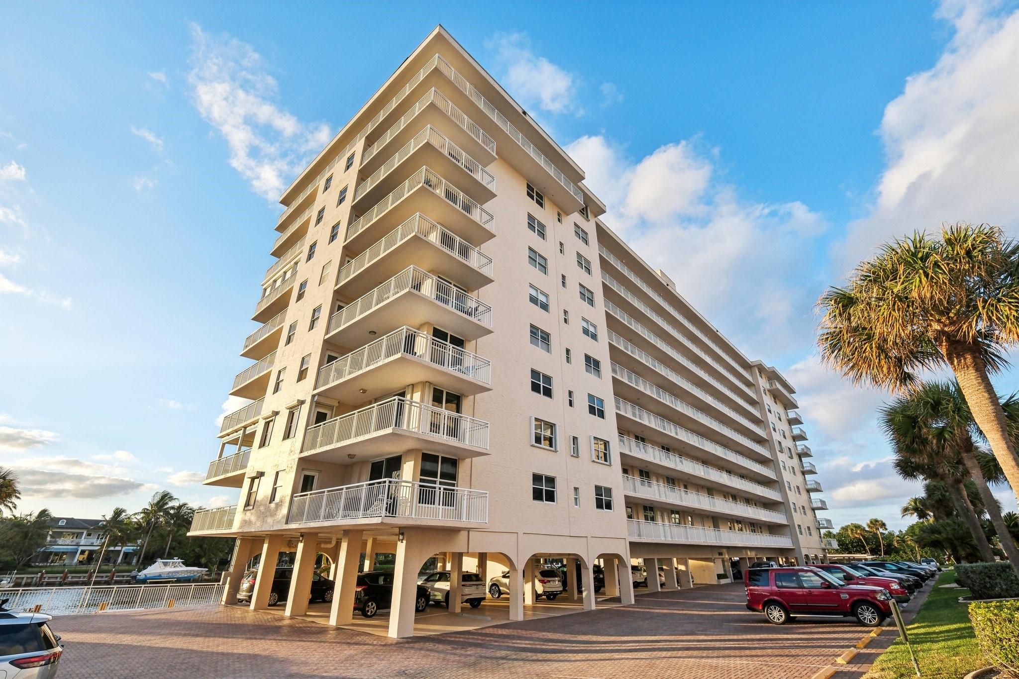 Hillsboro Le Baron Condo - Residential Lease