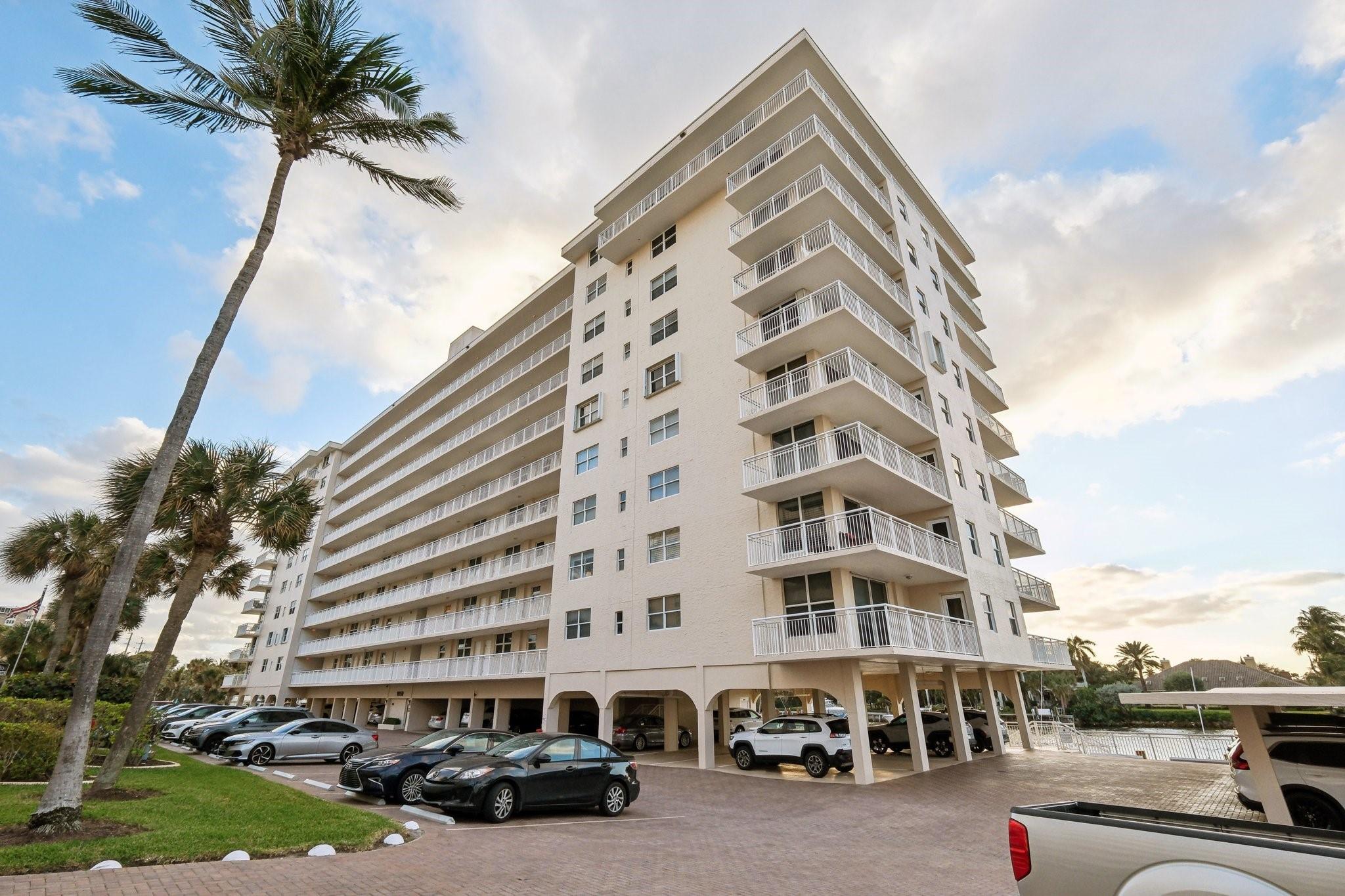 Hillsboro Le Baron Condo - Residential Lease