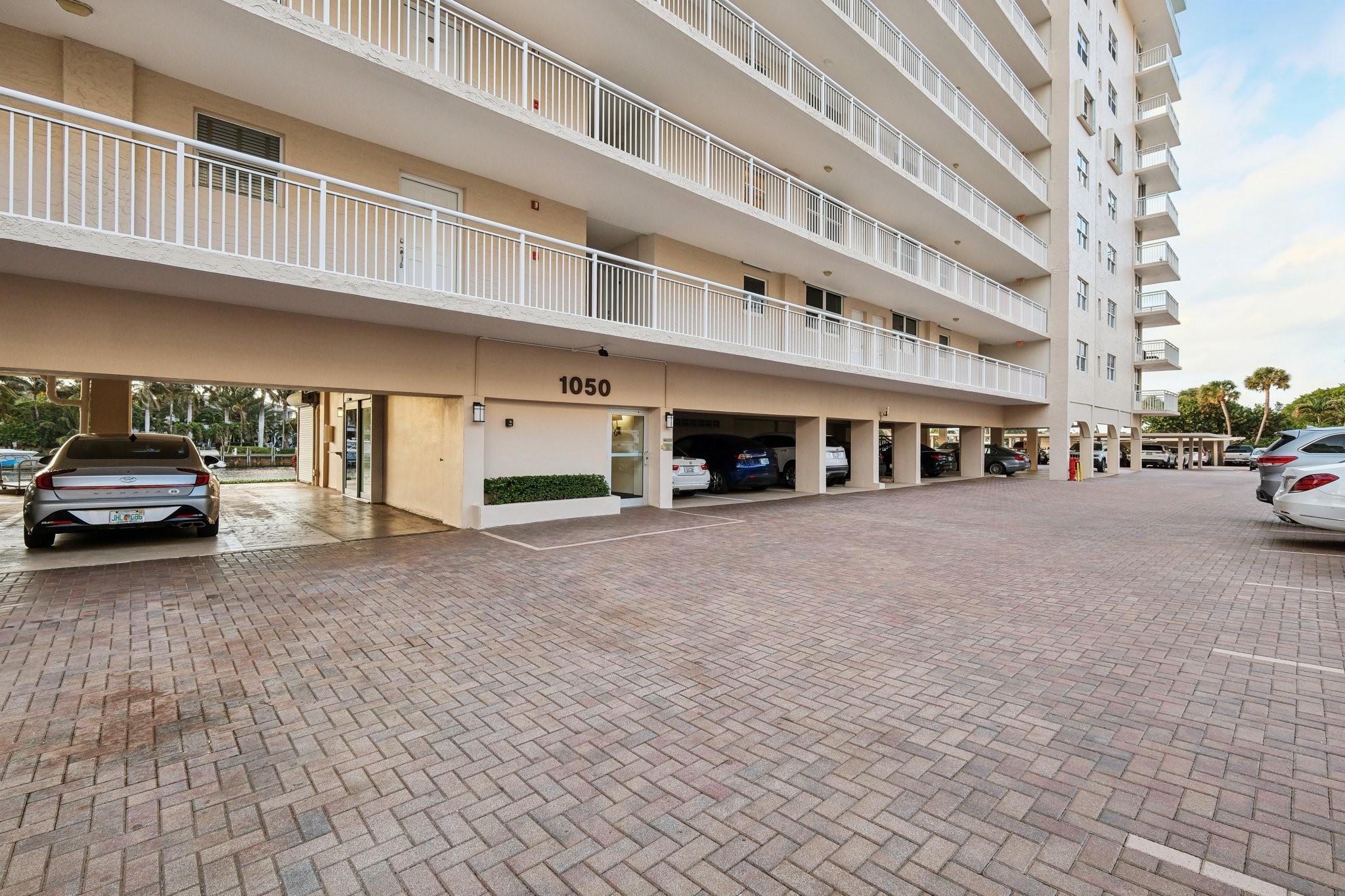 Hillsboro Le Baron Condo - Residential Lease