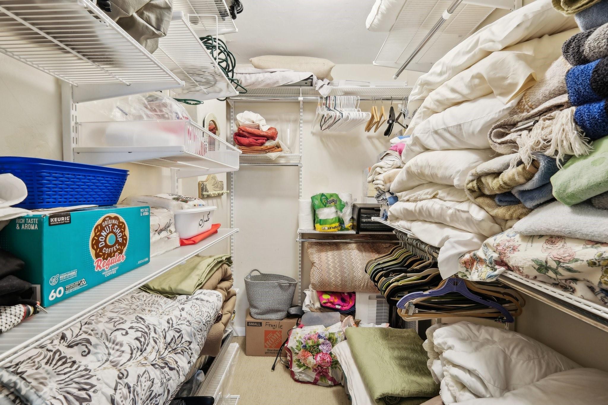 Hillsboro Le Baron Condo - Residential Lease