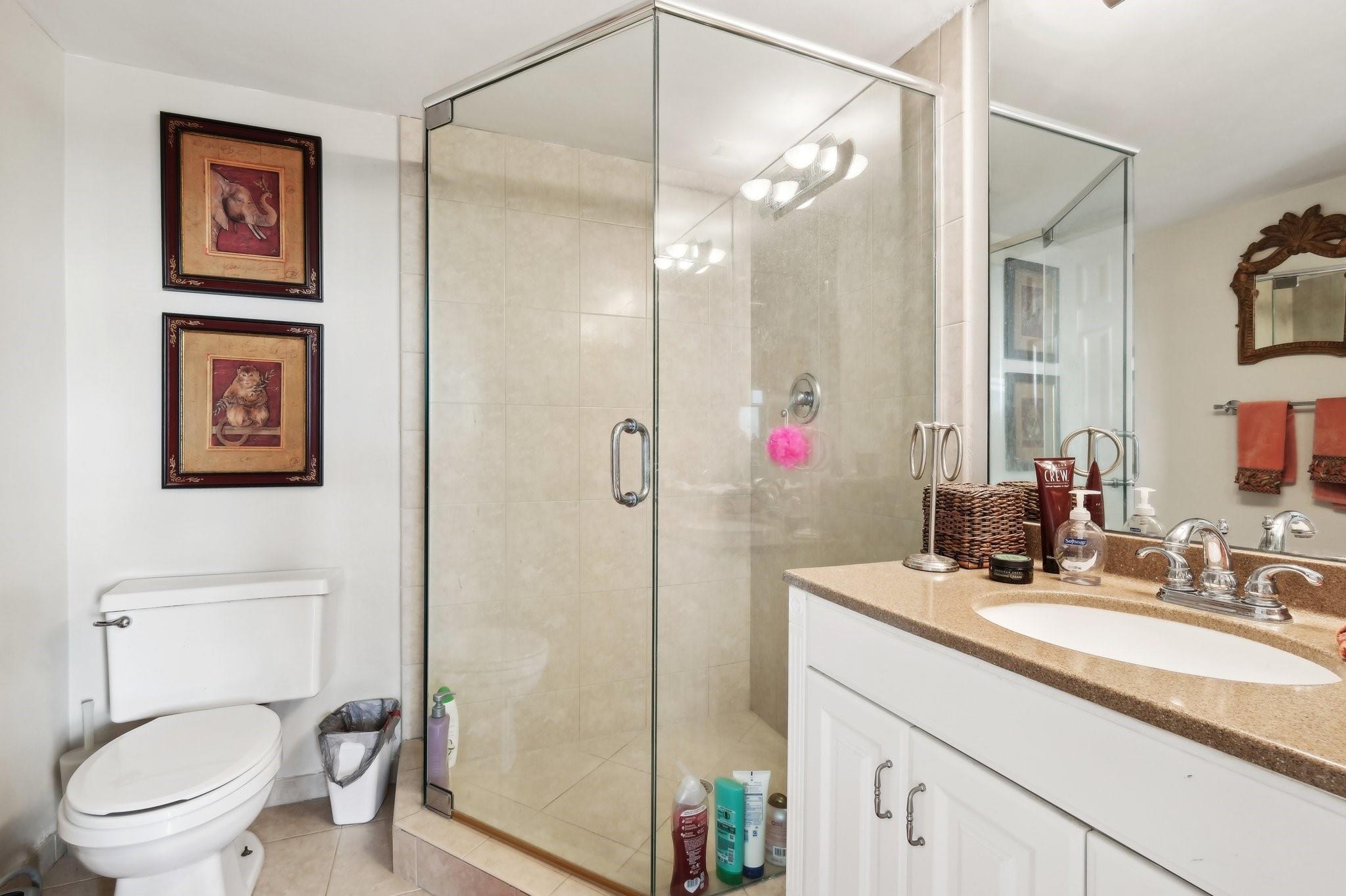 Hillsboro Le Baron Condo - Residential Lease