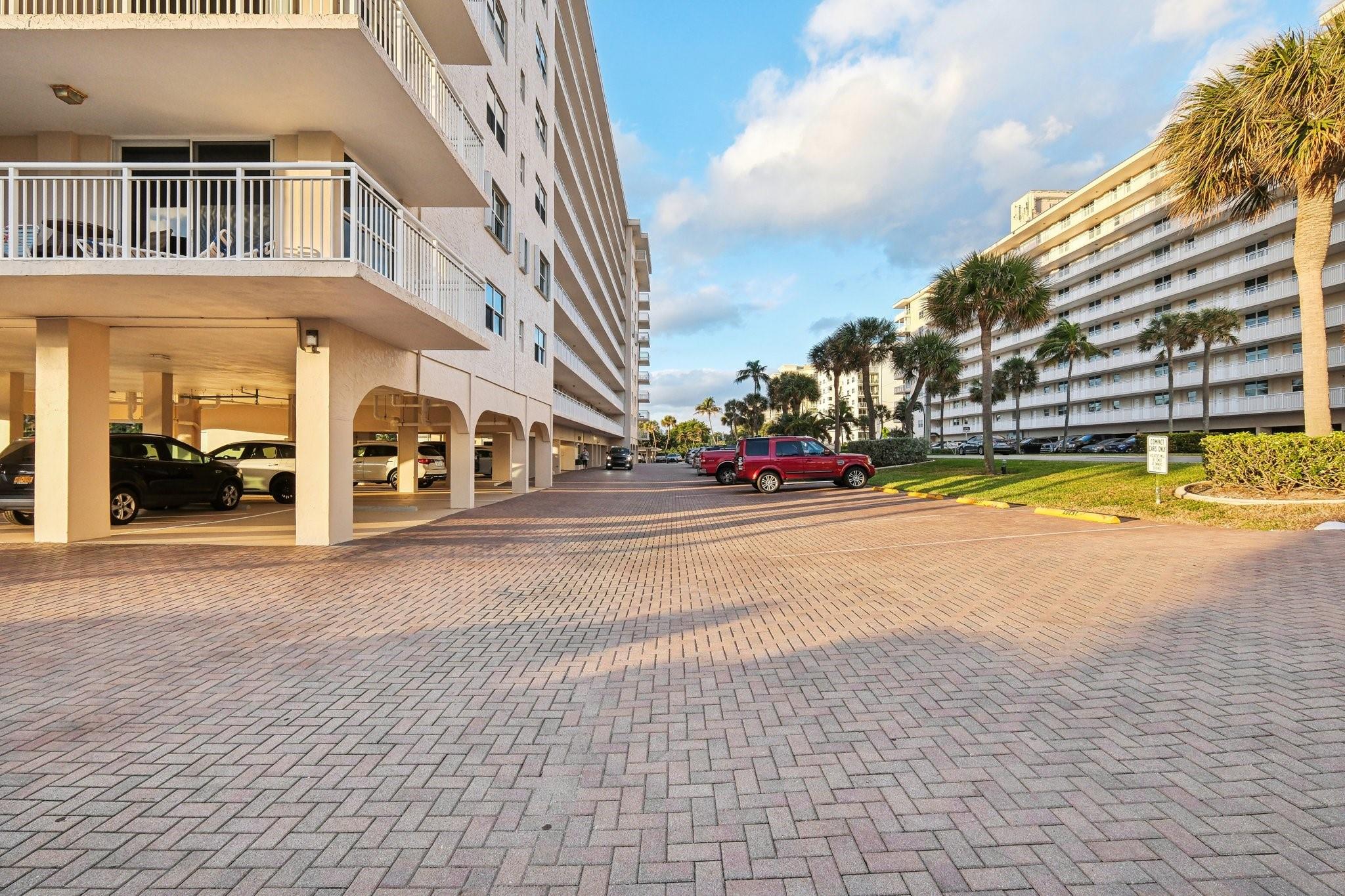 Hillsboro Le Baron Condo - Residential Lease