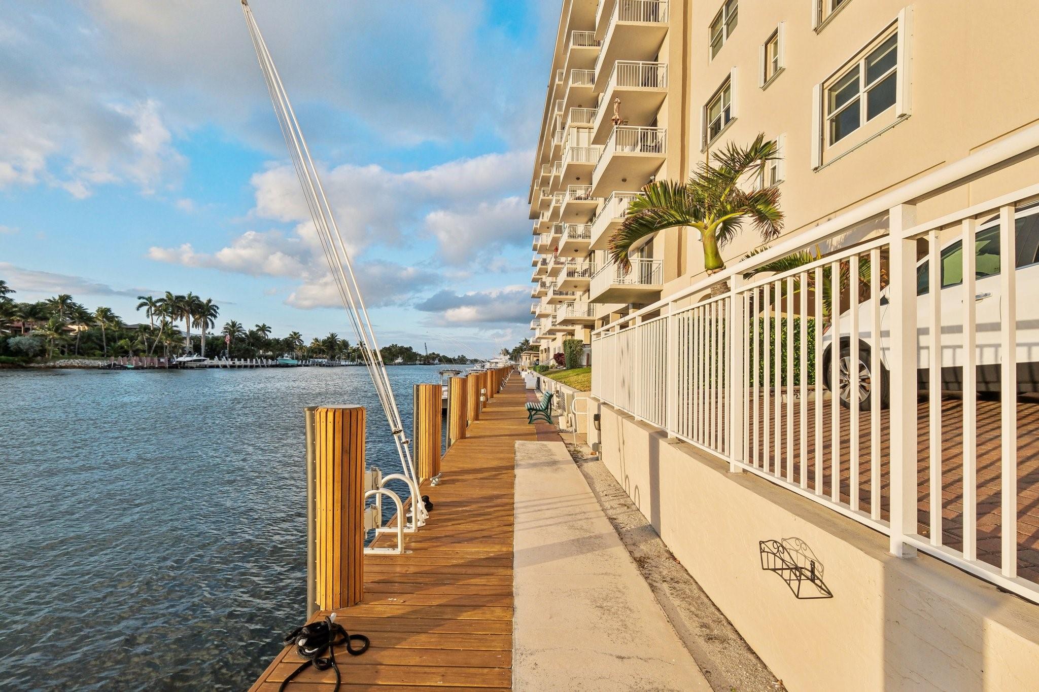 Hillsboro Le Baron Condo - Residential Lease