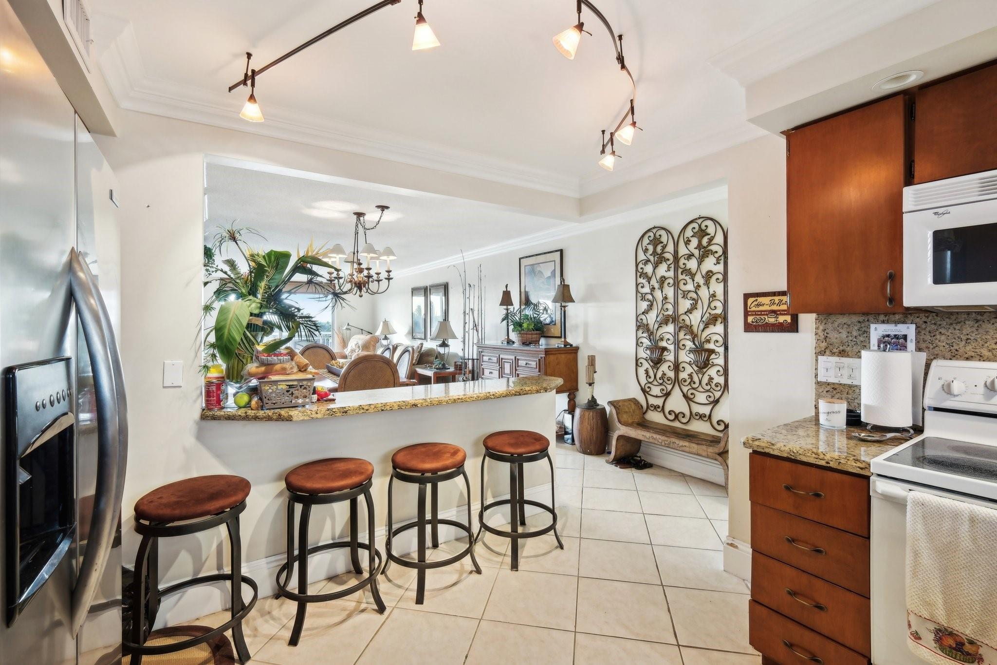 Hillsboro Le Baron Condo - Residential Lease