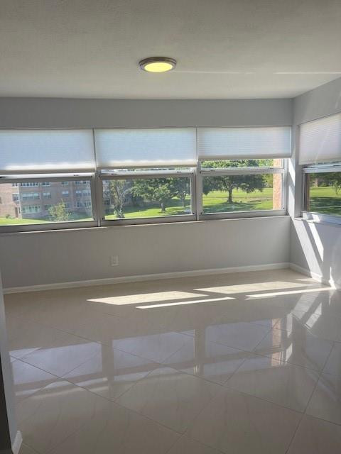 sunrise lakes - Residential