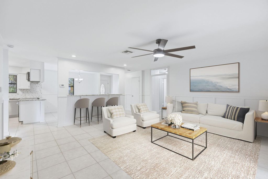 Photo of 701 Bartow Street, Fort Pierce, FL 34982 (MLS # R11165534)