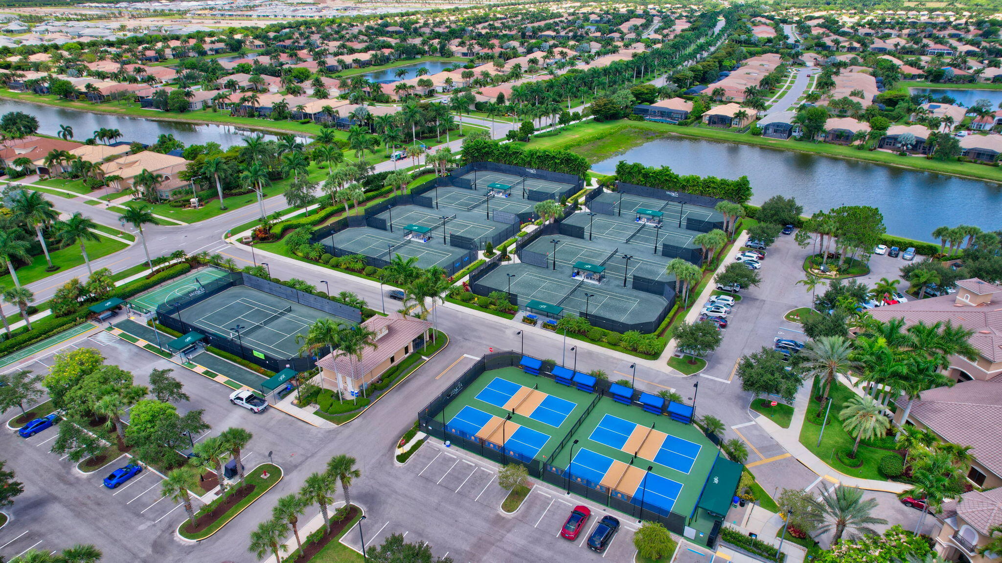 KINGS POINT SEVILLE CONDOS - Residential