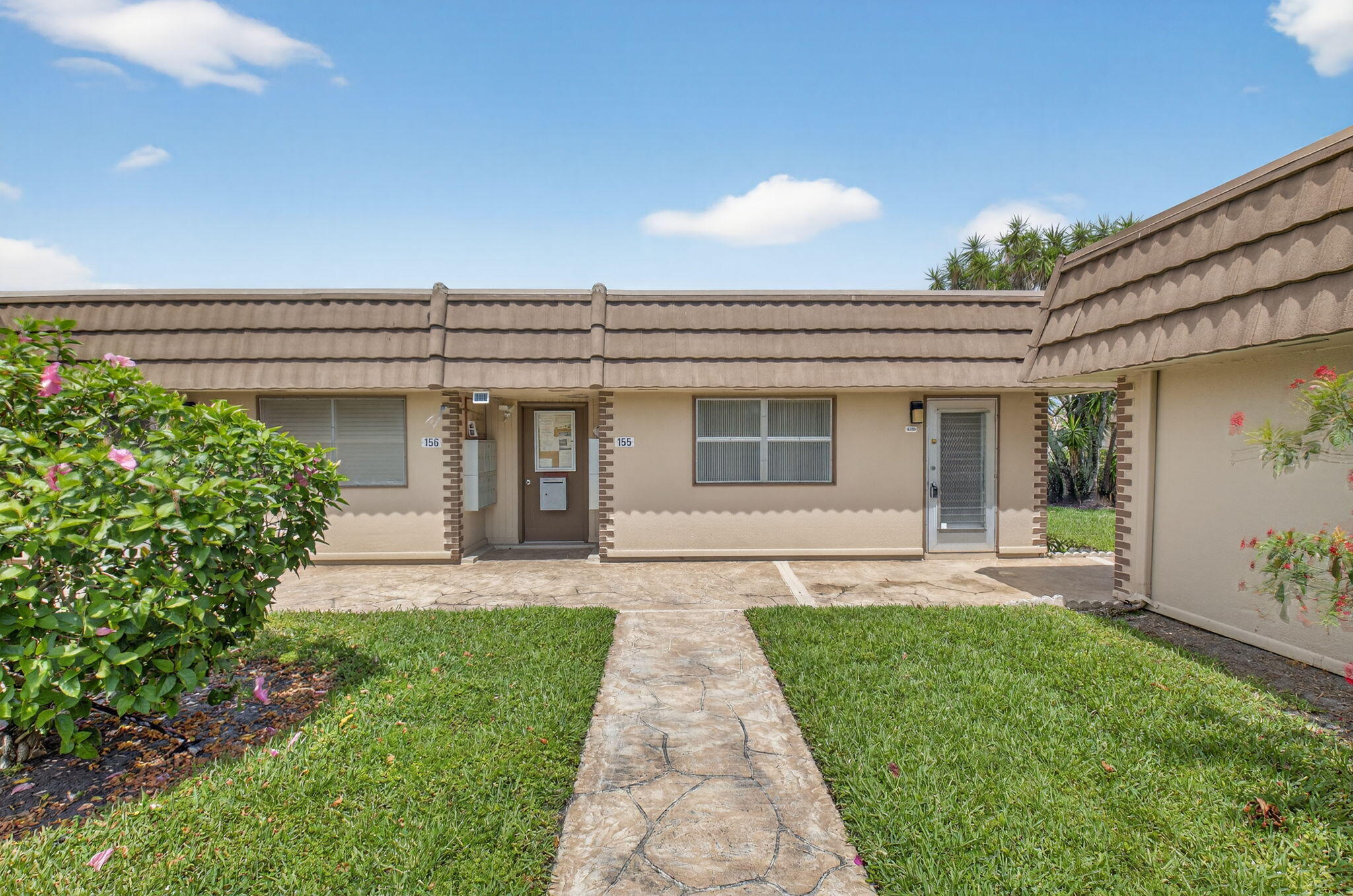 KINGS POINT SEVILLE CONDOS - Residential