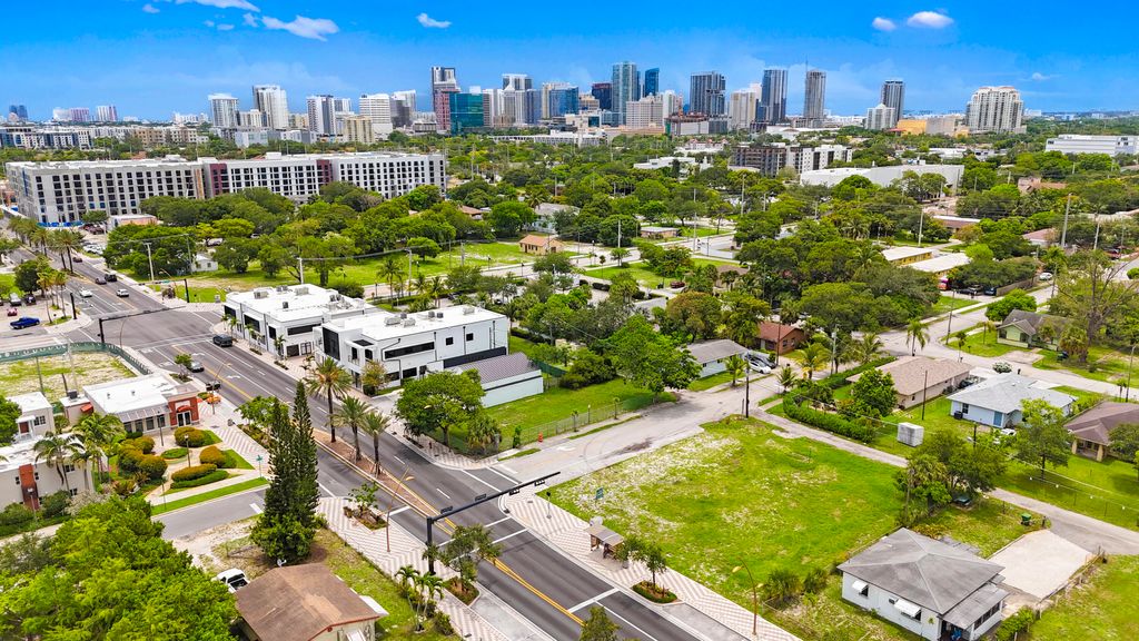 Photo of 1000 NW Sistrunk Boulevard, Fort Lauderdale, FL 33311 (MLS # R11164319)