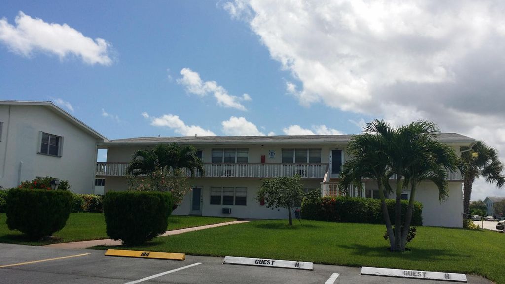 Photo of 185 Coventry H, West Palm Beach, FL 33417 (MLS # R10964574)