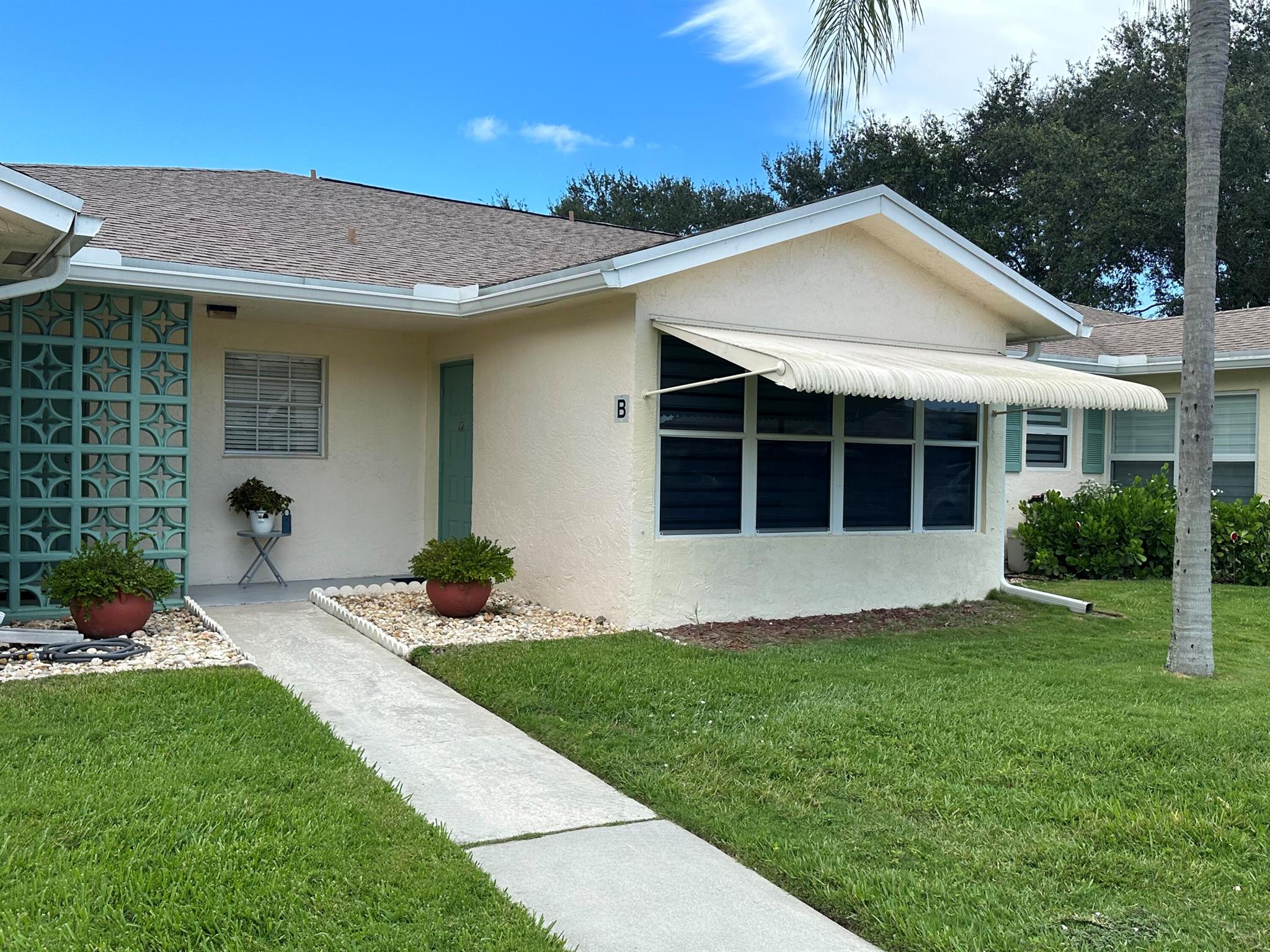 Elegantly renovated villa nestled in the heart of Delray Beach. Freshly updated, this home boasts a spacious open-plan design centered around a pristine white kitchen equipped with stainless steel appliances and sleek granite countertops. Enjoy the continuity of tiled flooring throughout the residence. The master suite features a luxurious full bathroom with a double sink and a standalone shower. Additionally, there's a convenient half-bath for guests. Upgraded hurricane-proof windows ensure safety, while abundant storage options, including two expansive walk-in closets in the master, cater to all your organizational needs. CLOSE TO DOWNTOWN, SHOPS AND RESTAURANTS