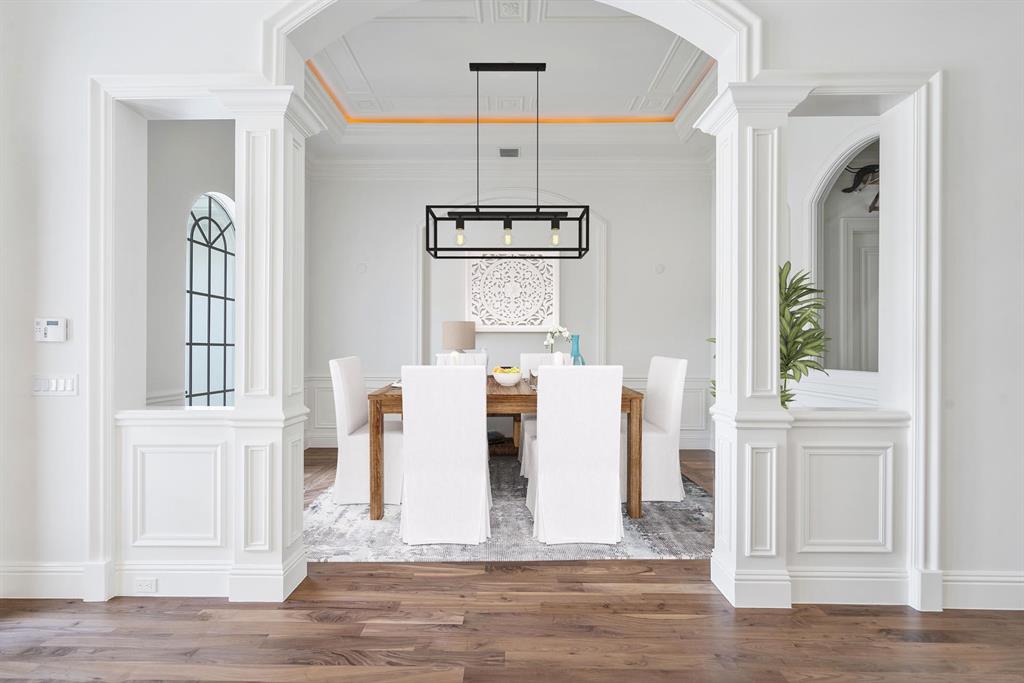 ROYAL PALM YACHT & COUNTRY CLUB - Residential