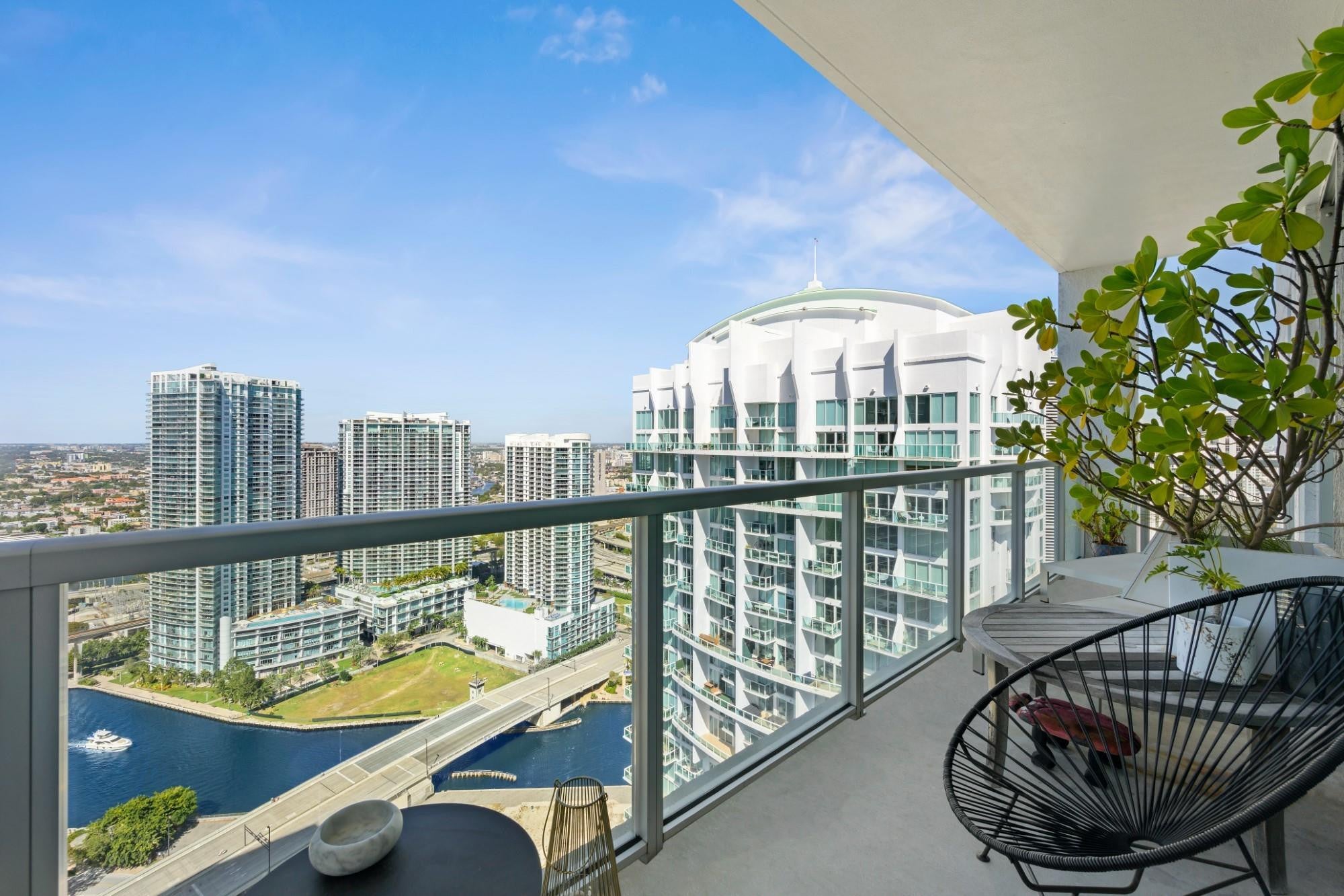 55 SE 6TH Street 4300