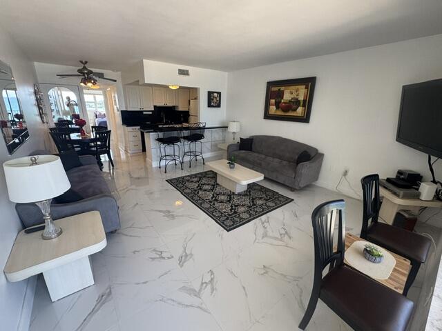 MAINSAIL CONDOMINIUM - Residential
