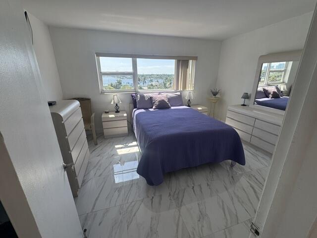 MAINSAIL CONDOMINIUM - Residential