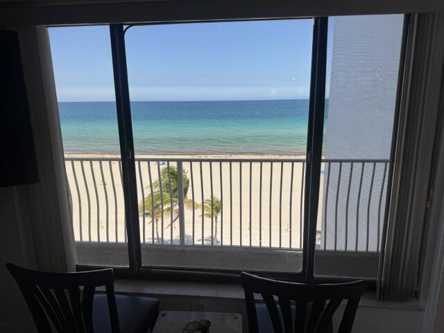 MAINSAIL CONDOMINIUM - Residential