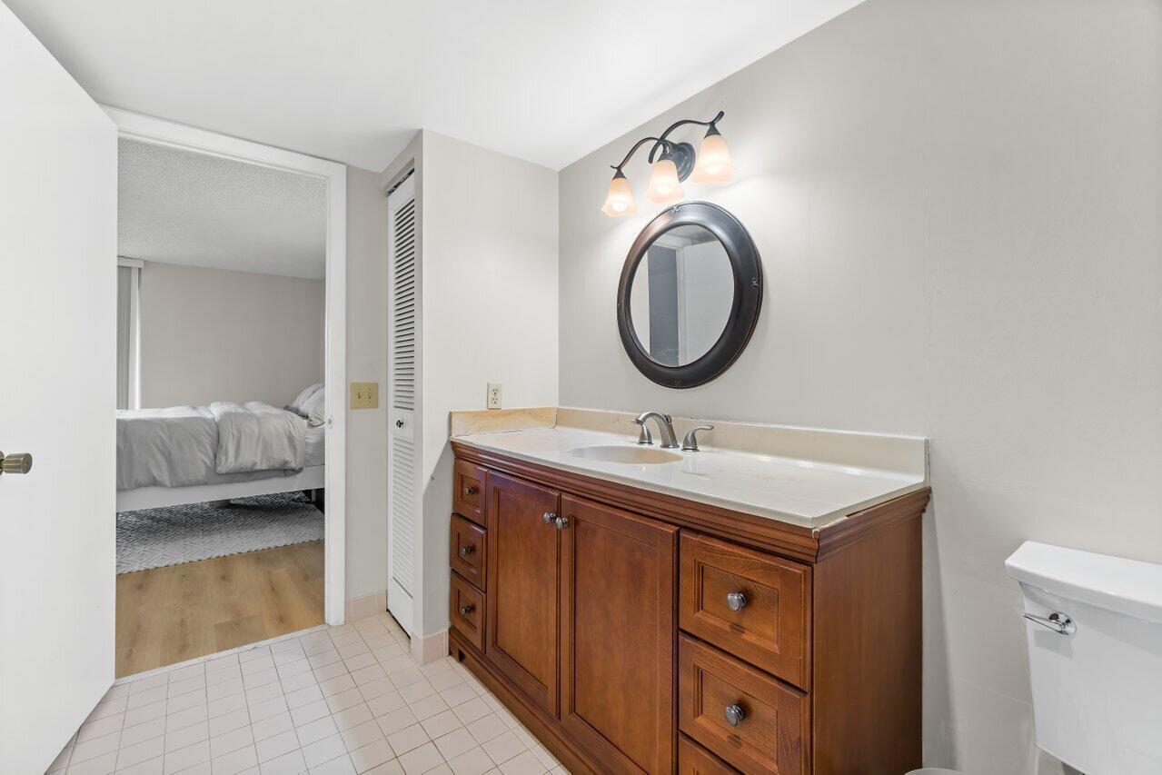 BOCA TEECA CONDO 8 - Residential Lease